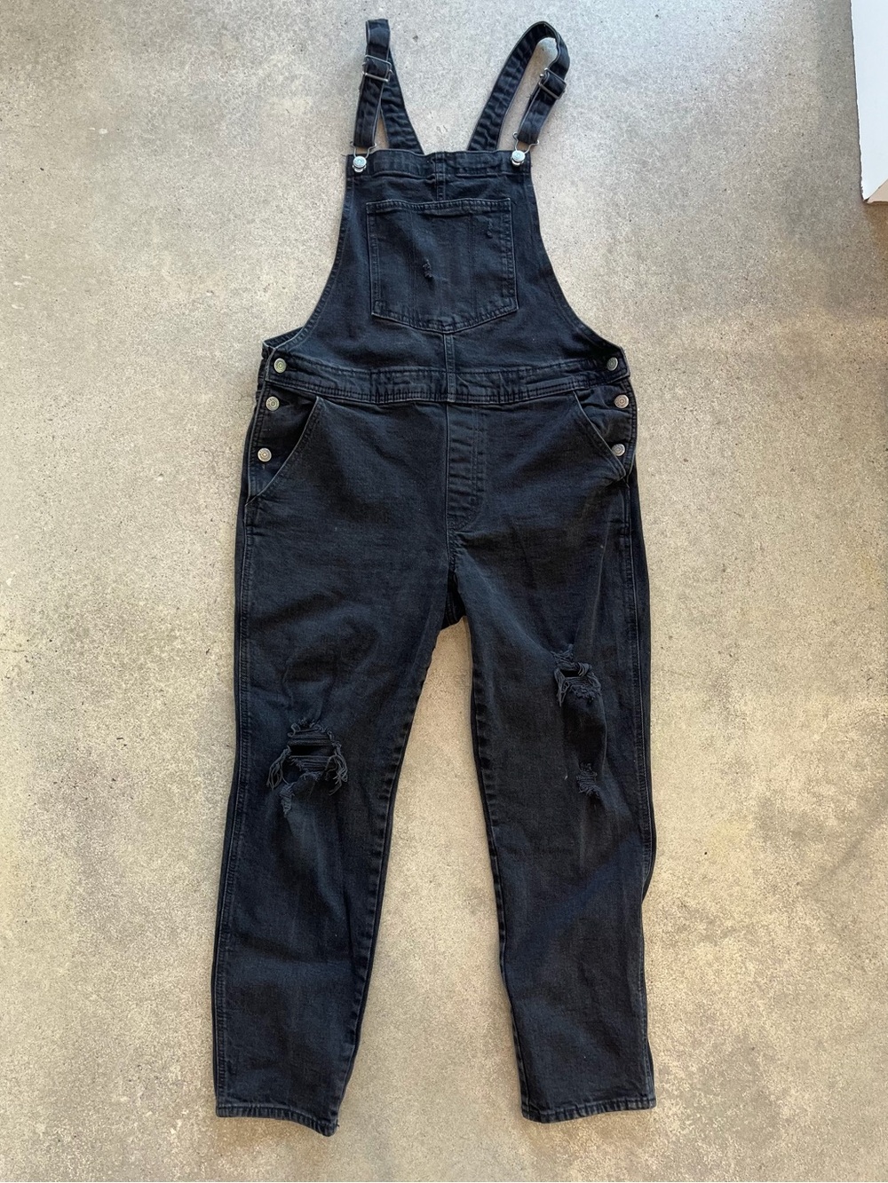 Old Navy Black Denim Overalls Skinny Distressed Ripped Knee Sz 14